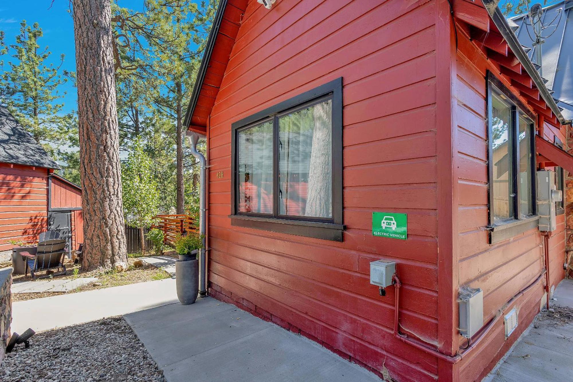 Sled-Ski Lakeside Village Cabin - Spa - Bbq - Firepit - Loft - Games 大熊湖 外观 照片