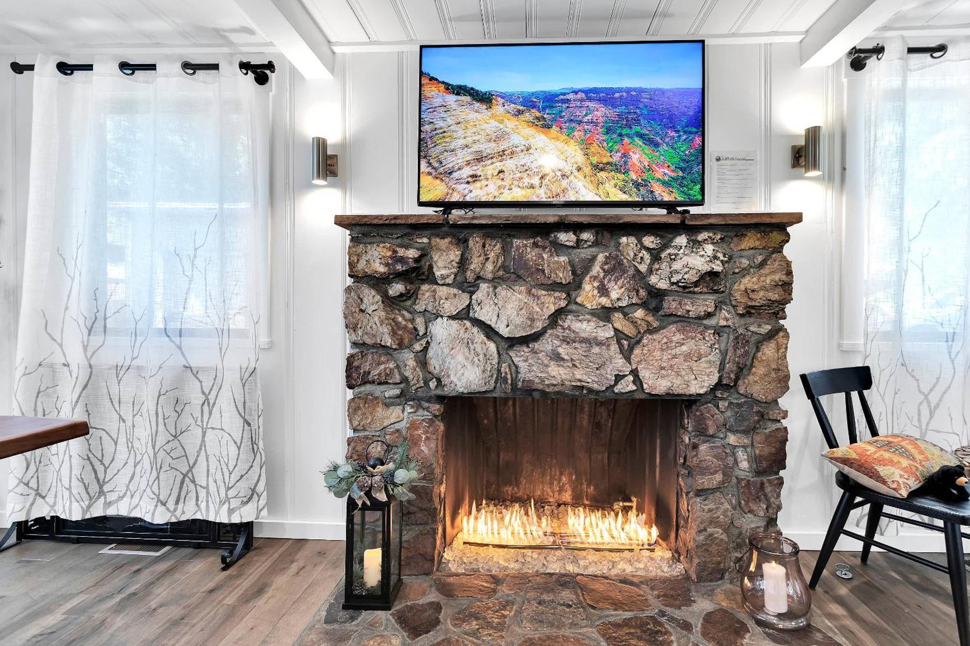 Sled-Ski Lakeside Village Cabin - Spa - Bbq - Firepit - Loft - Games 大熊湖 外观 照片