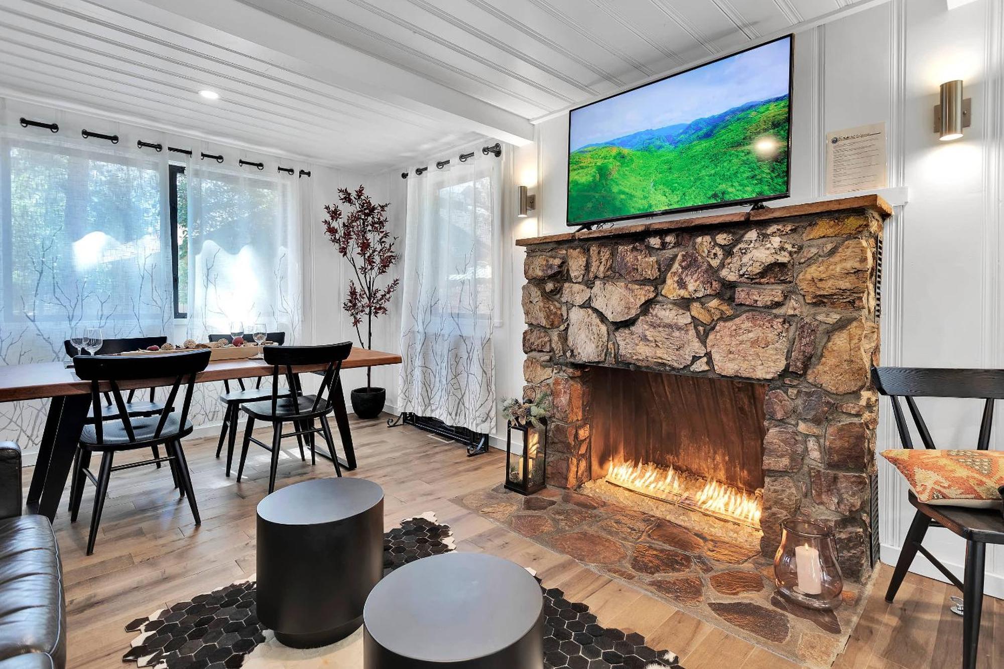 Sled-Ski Lakeside Village Cabin - Spa - Bbq - Firepit - Loft - Games 大熊湖 外观 照片